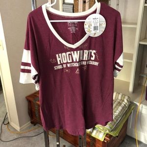 NWT Harry Potter Hogwarts raglan tee